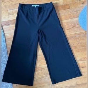 SOLD - Cupcakes & Cashmere Wed Leg Cropped Trousers